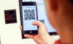 Личный QR-код покупателя может стать прологом к отказу от наличных денег