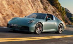 Porsche 911 Carrera 4S: возвращение после обновления