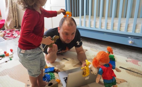 Доктор Мясников: перевод на удаленку из-за гонконгского гриппа возможен Доктор Мясников: перевод на удаленку из-за гонконгского гриппа возможен