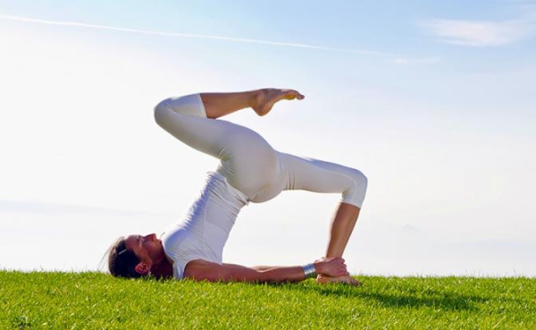 Врач назвал главные принципы долголетия для людей разного возраста