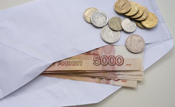 Зарплаты опять решили переждать кризис в тенечке: Хозяин экономит, работник&nbsp;&mdash; без пенсии