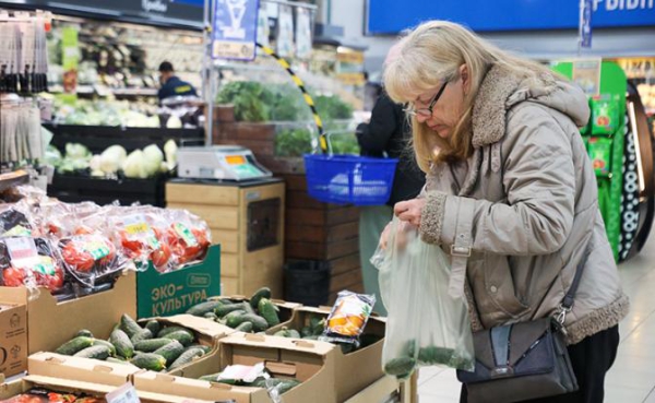 Зимняя реальность России: Огурцы до 1000 за кило, и это не в Магадане или Якутске