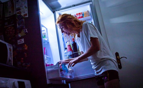 Печень выходит из ритма: скрытая угроза ночных смен и перекусов