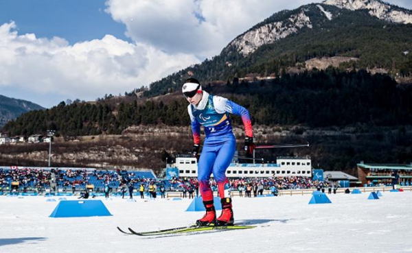 Российская лыжница Анастасия Багиян завоевала золото Паралимпиады в спринте