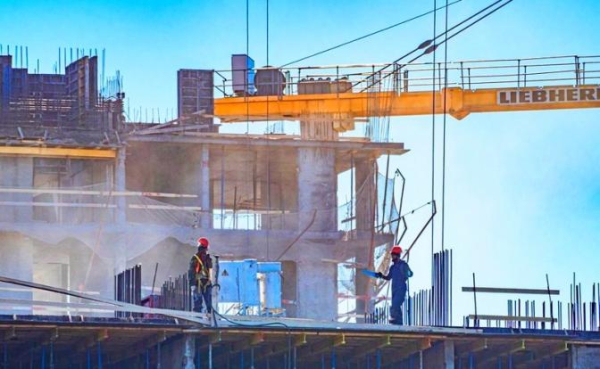 В прорабскую&nbsp;&mdash; как на галеру: Чиновники нашли свежее-свежее решение пополнения строительных кадров