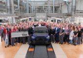 Маленький хэтчбек Audi A1 и компактный кроссовер Q2 покинули конвейер