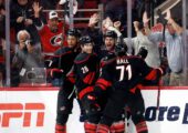 Форвард «Каролины» Мартинук со второй попытки принес победу в игре с «Оттавой»