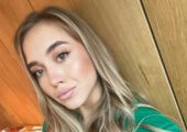 Радионова вернулась из роддома и умилила домашним видео с двумя дочками