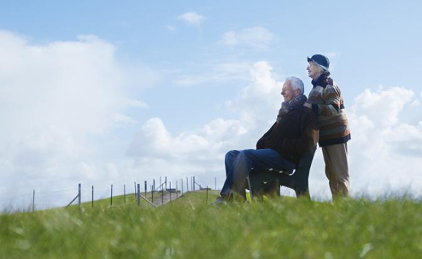 Назван неочевидный признак болезни Паркинсона, проявляющийся только во сне