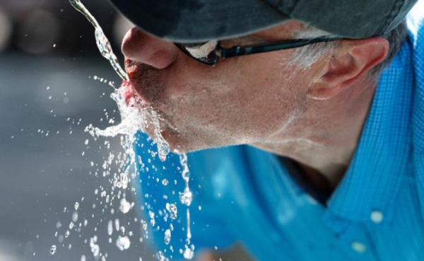 Сколько пить при весе в 100&nbsp;кг? Нутрициолог развеяла мифы о воде