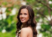 Именинница Селезнева пришла на фотосессию в корсете и розовой юбке-пачке