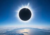 Земляне увидят редчайшее затмение века