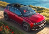 Renault 4 E-Tech позаимствовал у культового прародителя мягкую вставку в крыше