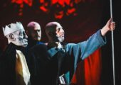 Театр «Шалом» показал «Лира» с диджеем, помрежем и тенью Михоэлса