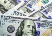 Игры вокруг доллара: Трампу мало Ирана, он принялся у себя сражаться с финансовыми «ястребами»