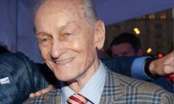 «Целостный, мощный человек»: Штурм рассказала про Ножкина, который жил по соседству