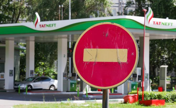 Паника на автозаправках: &laquo;Татнефть&raquo; мутит воду&nbsp;&mdash; или что-то знает, что другим не положено?