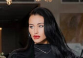 Татарева восхитила скульптурными формами на фото в купальнике