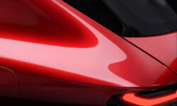 Из того, что было: новый компактный кроссовер Alfa Romeo показался на первом тизере