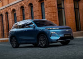 На российский рынок готовится выйти кроссовер Geely EX5 с новой техникой