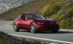Mazda может перевести MX-5 на электротягу, хотя вариант с ДВС останется