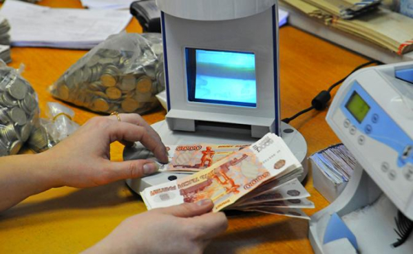 КПРФ&nbsp;&mdash; властям: &laquo;МРОТ с 2027 года должен быть не ниже 50.000 рублей&raquo;
