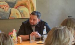 «Для меня это крайне важная история»: Константин Богомолов о новом главном режиссере