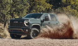 GM анонсировал новый турбодизель V8 Duramax для Chevrolet Silverado HD и GMC Sierra HD