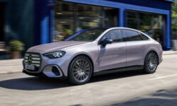 Дебютировал упрощенный Mercedes-Benz C-класса electric