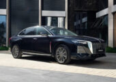 Обновленный седан Hongqi H5 прибыл в Россию: известна цена