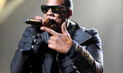 Муж Бейонсе рэпер Jay Z пустился в «многочасовые откровенные разговоры»