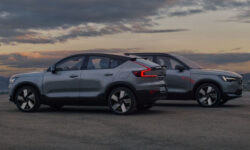 Компания Volvo обновила свое долгоиграющее 40-е семейство
