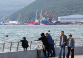 Дальний Восток продолжает манить людей рублем, бизнес — перспективами, но жизнь диктует свои правила