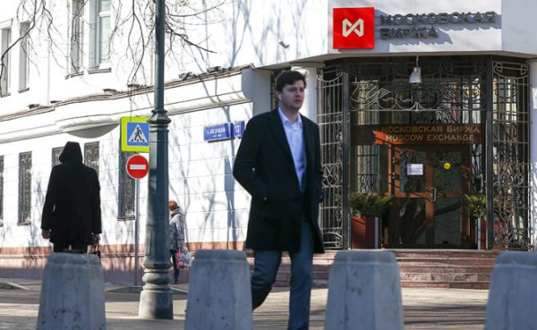 Деньги под матрасом — уже не актуально: Куда вложить трудовые сбережения с наименьшим риском Деньги под матрасом — уже не актуально: Куда вложить трудовые сбережения с наименьшим риском