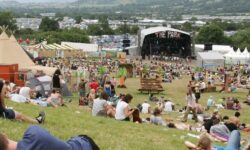 £400 за кота в мешке: цены на Glastonbury «унеслись в космос»