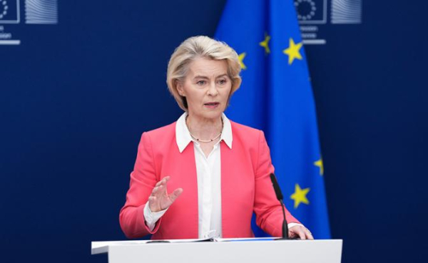 &laquo;Сдавайте валюту!&raquo;: Урсула решила пошарить в кубышках евро-бюргеров&nbsp;&mdash; но пугает заморозкой вкладов россиян