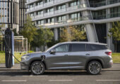 Skoda Kodiaq: мощный гибрид и возвращение Laurin & Klement