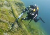Дайверы нашли на месте кораблекрушения необычные древние сокровища