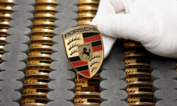 Планы Porsche: сокращение сотрудников, рост цен и новый среднемоторный суперкар