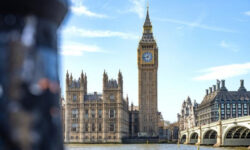 Государственный долг Великобритании достиг рекорда