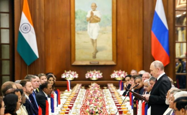 Движение в обход санкций: Россия доведет товарооборот с Индией до 100 миллиардов долларов Движение в обход санкций: Россия доведет товарооборот с Индией до 100 миллиардов долларов