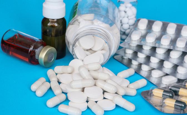 Эксперт рассказал, к чему может привести бесконтрольное употребление витаминов Эксперт рассказал, к чему может привести бесконтрольное употребление витаминов