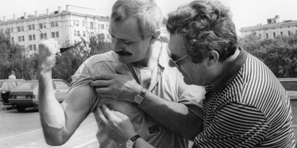 Эндокринолог раскрыла скрытую опасность строгих диет Эндокринолог раскрыла скрытую опасность строгих диет